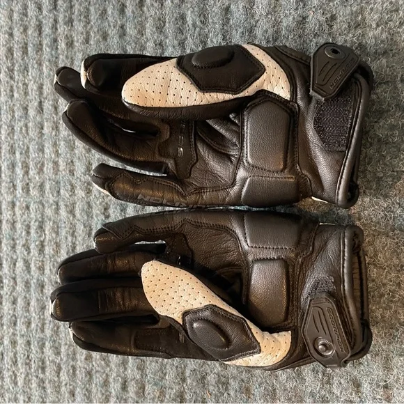 Scorpion Klaw 11 gloves - Picture 3 of 3